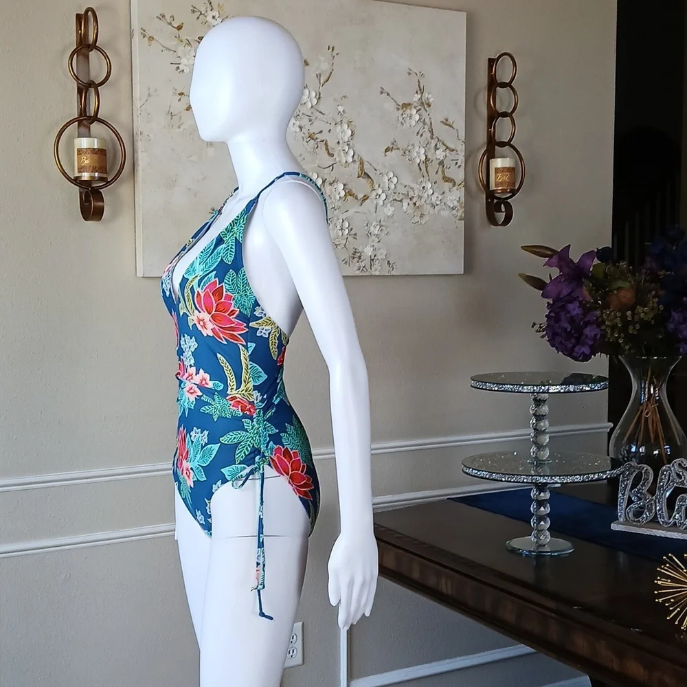 Women's Atlantic Tropical Floral Blue One-piece Swimsuit. Size M - Picture 11 of 17